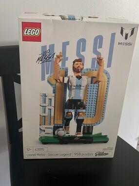Messi LEGO Soccer Legend Buildable Figure — White, Light Blue & Black